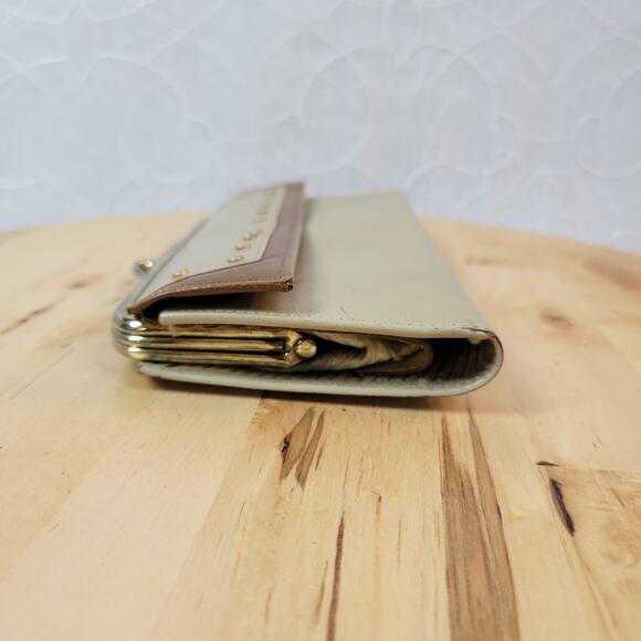 Vintage Ladies Wallet 8" Cream Beige Velvet Cowhide Gold Kiss Lock Checkbook - Picture 7 of 13